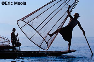 Fishermen Inle Lake Burma ©Eric Meola